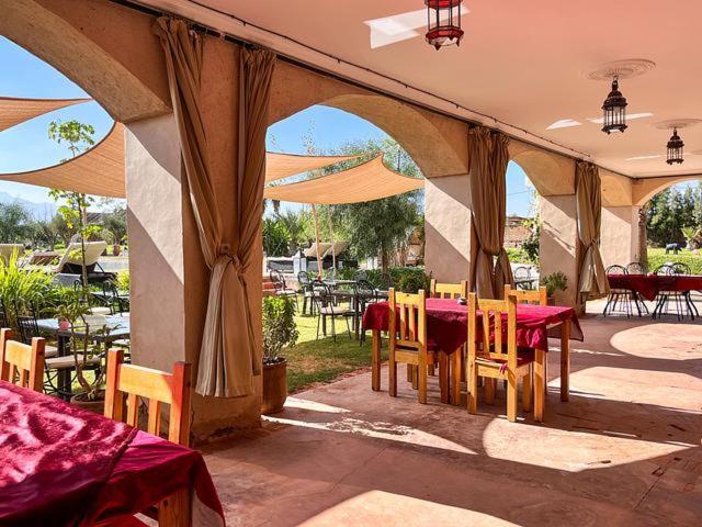 Bed and Breakfast Les Jardins D Amizmiz 6 Piscines Wawizelte Exterior foto