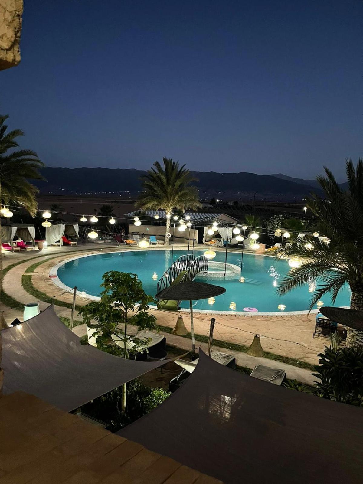 Bed and Breakfast Les Jardins D Amizmiz 6 Piscines Wawizelte Exterior foto