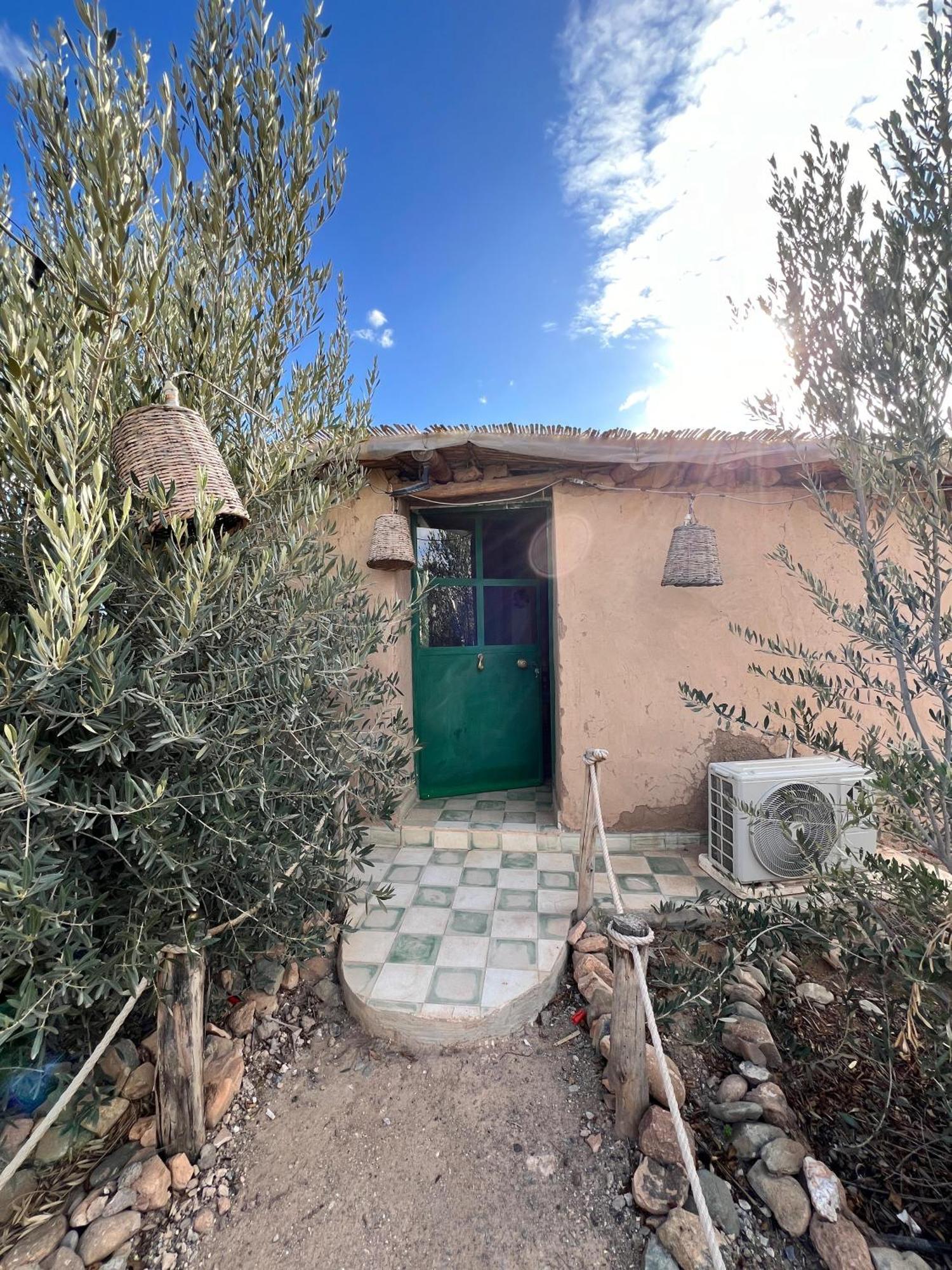 Bed and Breakfast Les Jardins D Amizmiz 6 Piscines Wawizelte Exterior foto