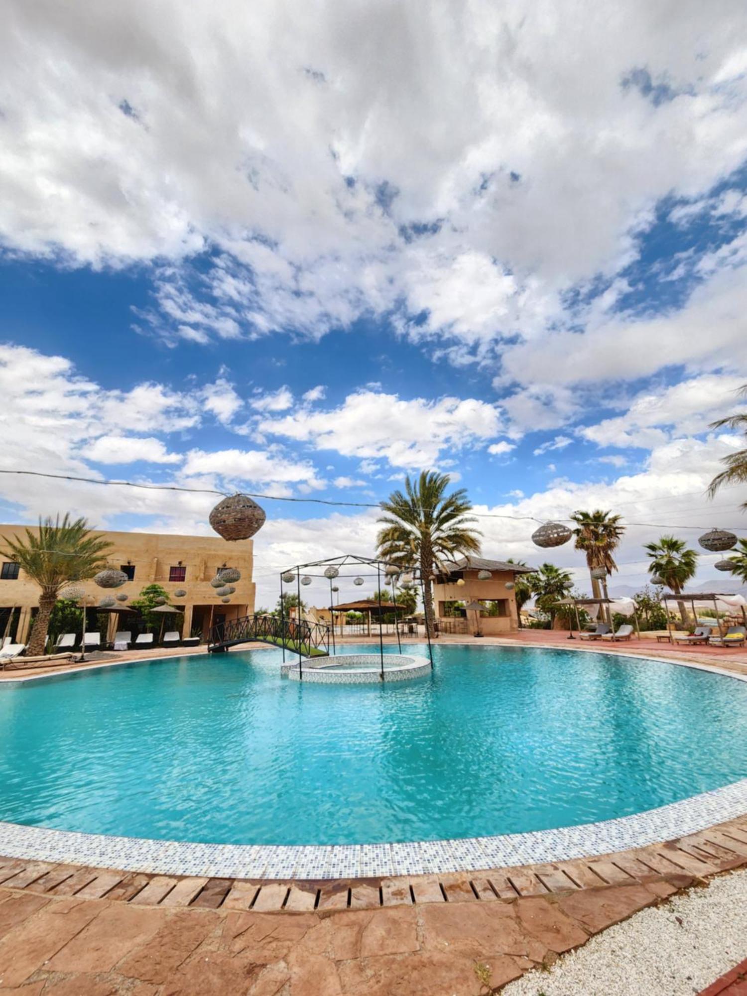 Bed and Breakfast Les Jardins D Amizmiz 6 Piscines Wawizelte Exterior foto